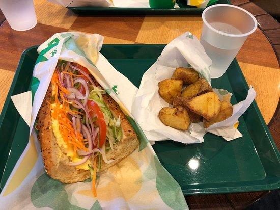 Subway Naminoue Beach